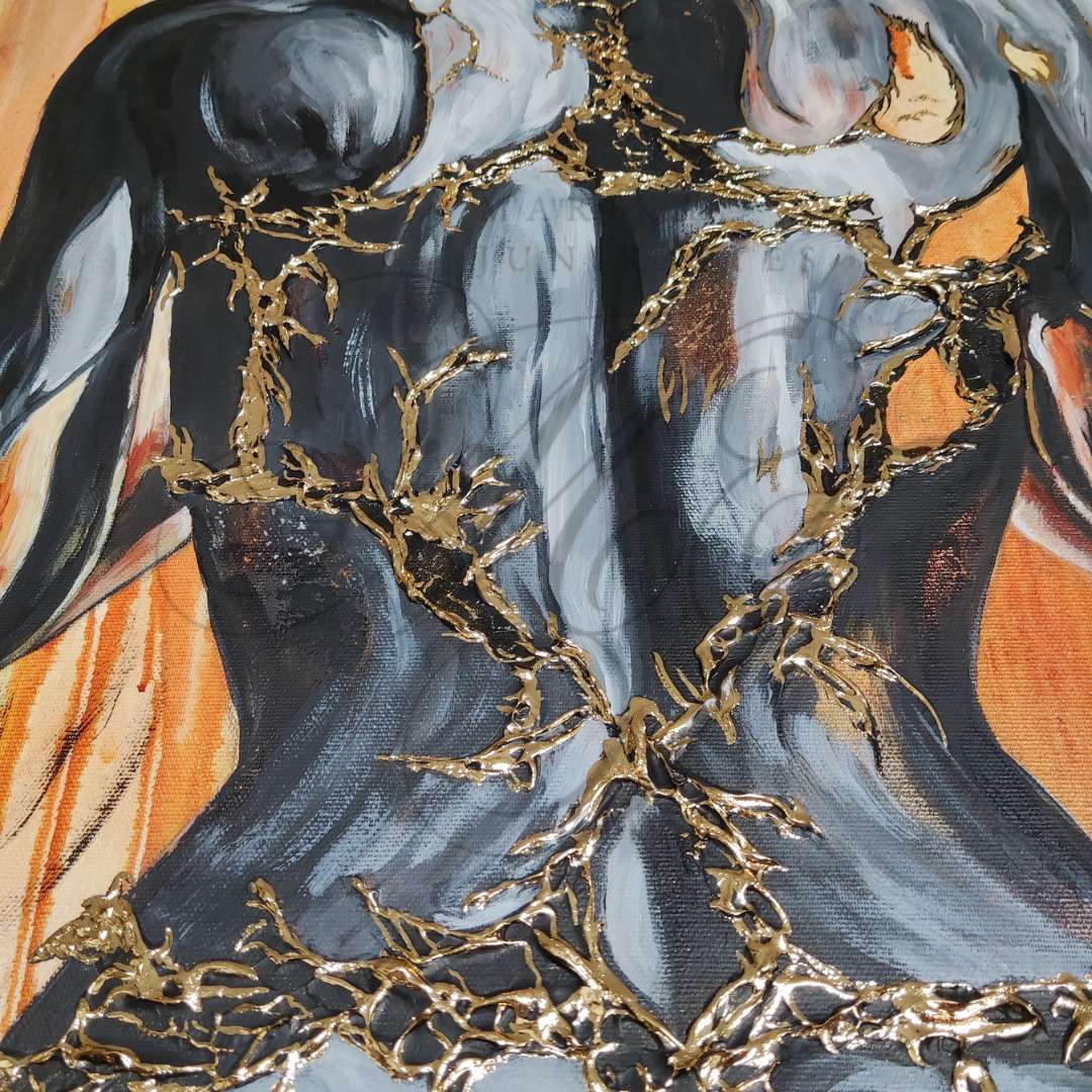 Großformatiges modernes Wandbild in Gold und Erdtönen, abstrakte Frauen Figur mit Struktur-Effekten, Kintsugi-Kunst, Dekoration für Wohnzimmer. Nahaufnahme, Originalgemälde Fortress Of Light von Marika Junikajtes.