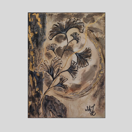 Gesamtansicht des Originalgemäldes „Rooted in Life“ von Marika Junikajtes. Kintsugi-inspirierte Mixed-Media-Kunst mit sieben Ginkgoblättern, offenem Kreis, goldener Lebenslinie, Crackle-Struktur und Blattgold auf Leinwand.