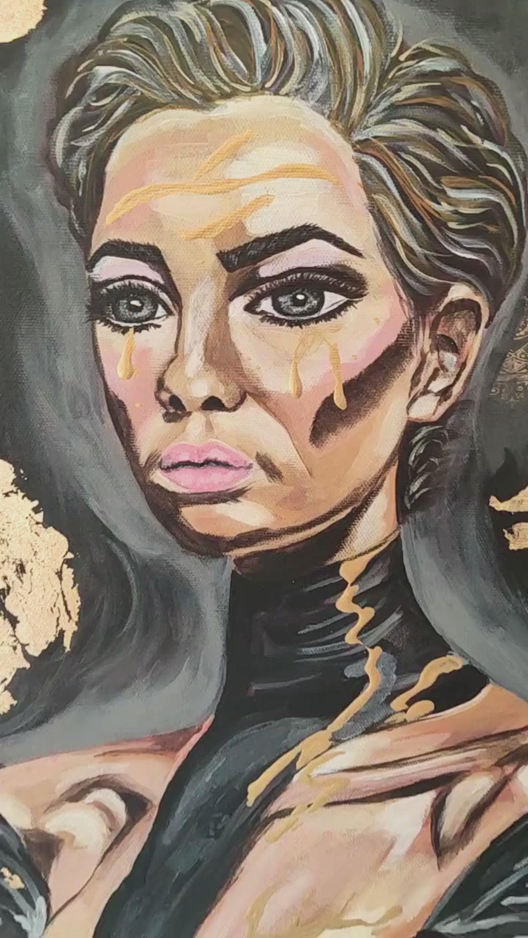 Nahaufnahme des Gemäldes I'm Still Here von Künstlerin Marika Junikajtes. Expressives, abstraktes Portrait mit Goldakzenten. Gewinnergemälde des 20. Kunst_Online Preises.